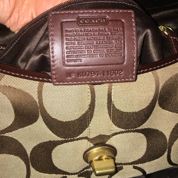 Vintage brown, tan Coach shoulder bag, NWT - Picture 4 of 6